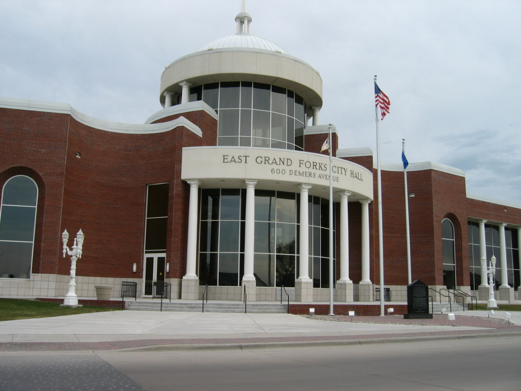 Photo of East Grand Forks' City Hall